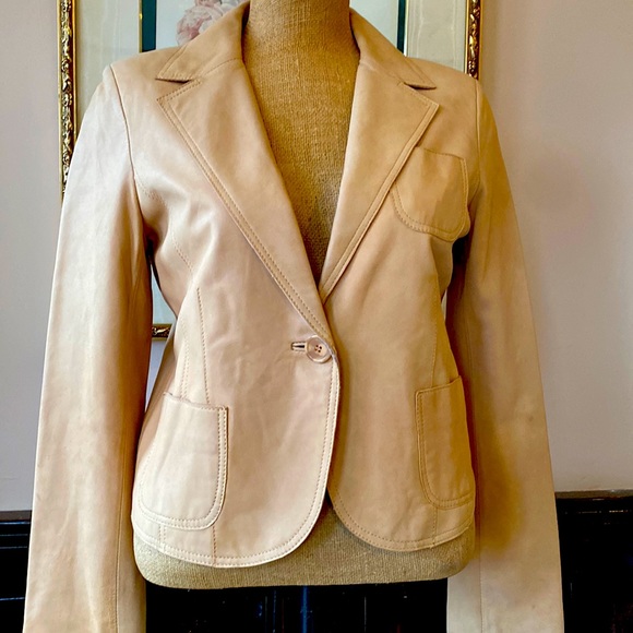 New Frontier super soft 100% genuine Leather in a soft chamois color. Size 8 - Picture 1 of 8